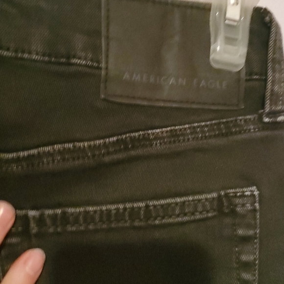 AEO high waisted distressed black jeans - Picture 7 of 11